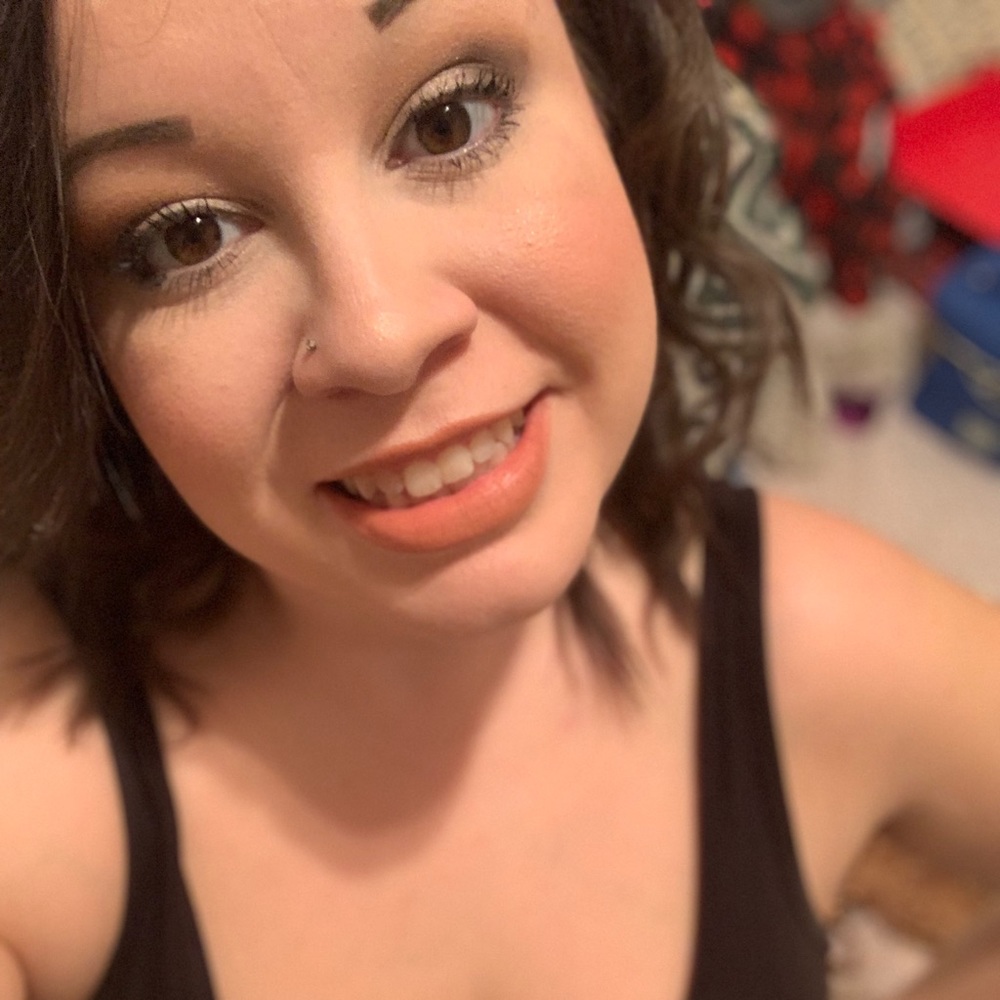 Meet your Posher, Megan